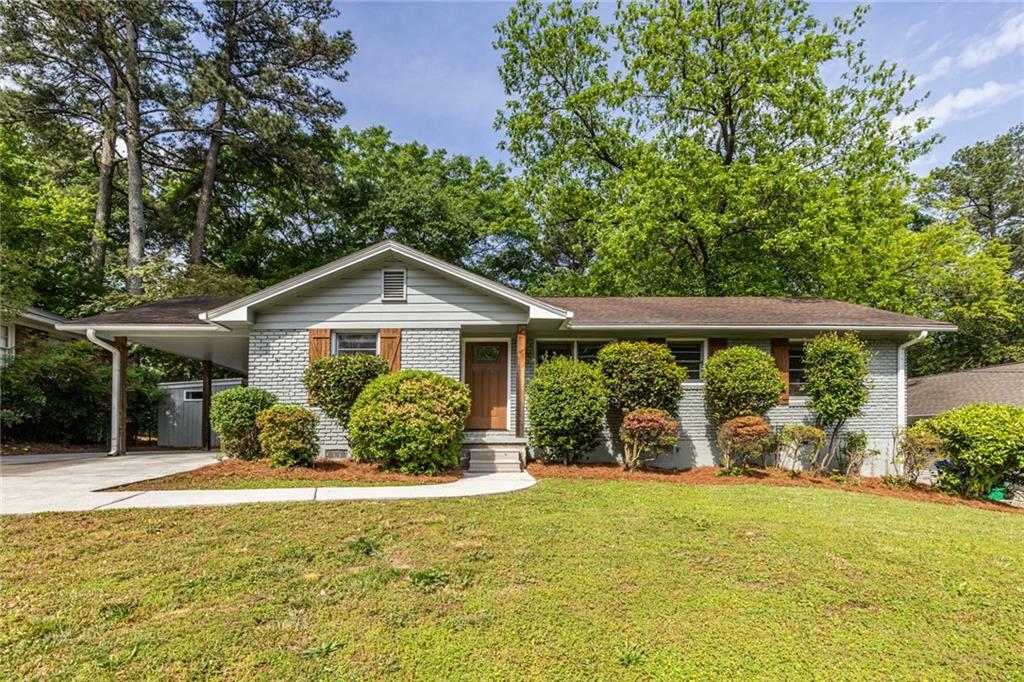 Property Photo: 1875 Fairway Circle NE GA 30319