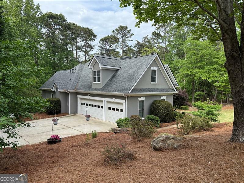 Property Photo: 6608 Sweetwater Point GA 30542