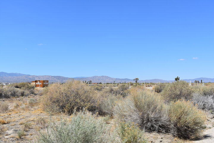 Property Photo: Ave R &Amp Vic 145th St East CA 93543