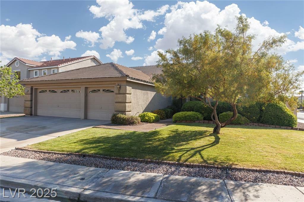 Property Photo: 240 Jumping Springs Place NV 89012