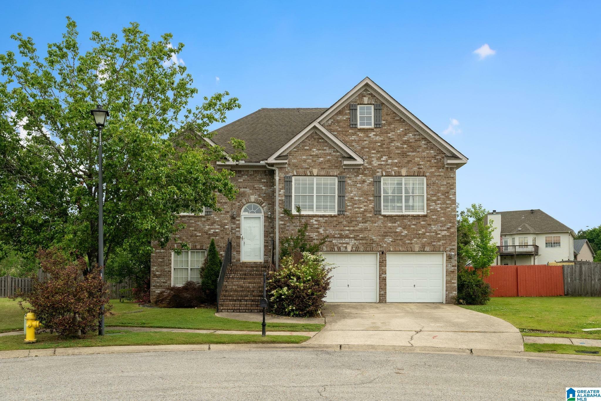 Property Photo: 300 Stonecreek Circle AL 35080