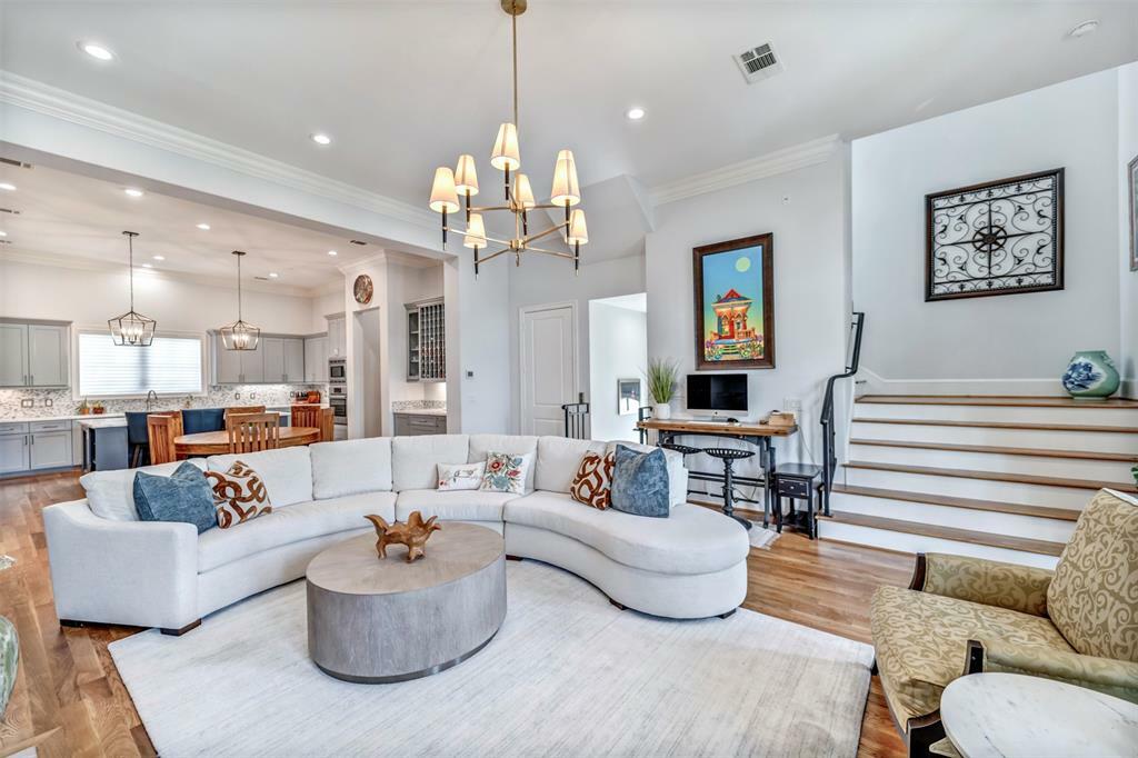 Property Photo: 7119 Janet Street TX 77055