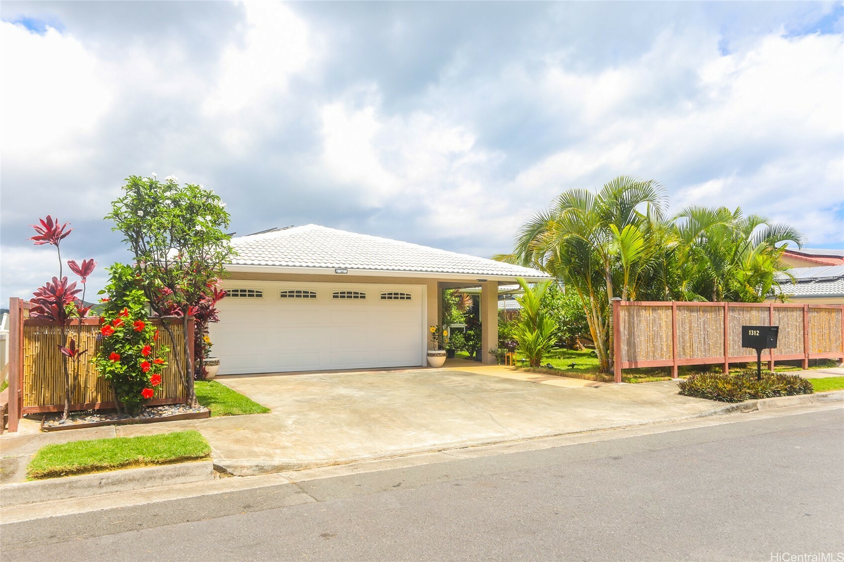 1312 Aupapaohe Street  Kailua HI 96734 photo