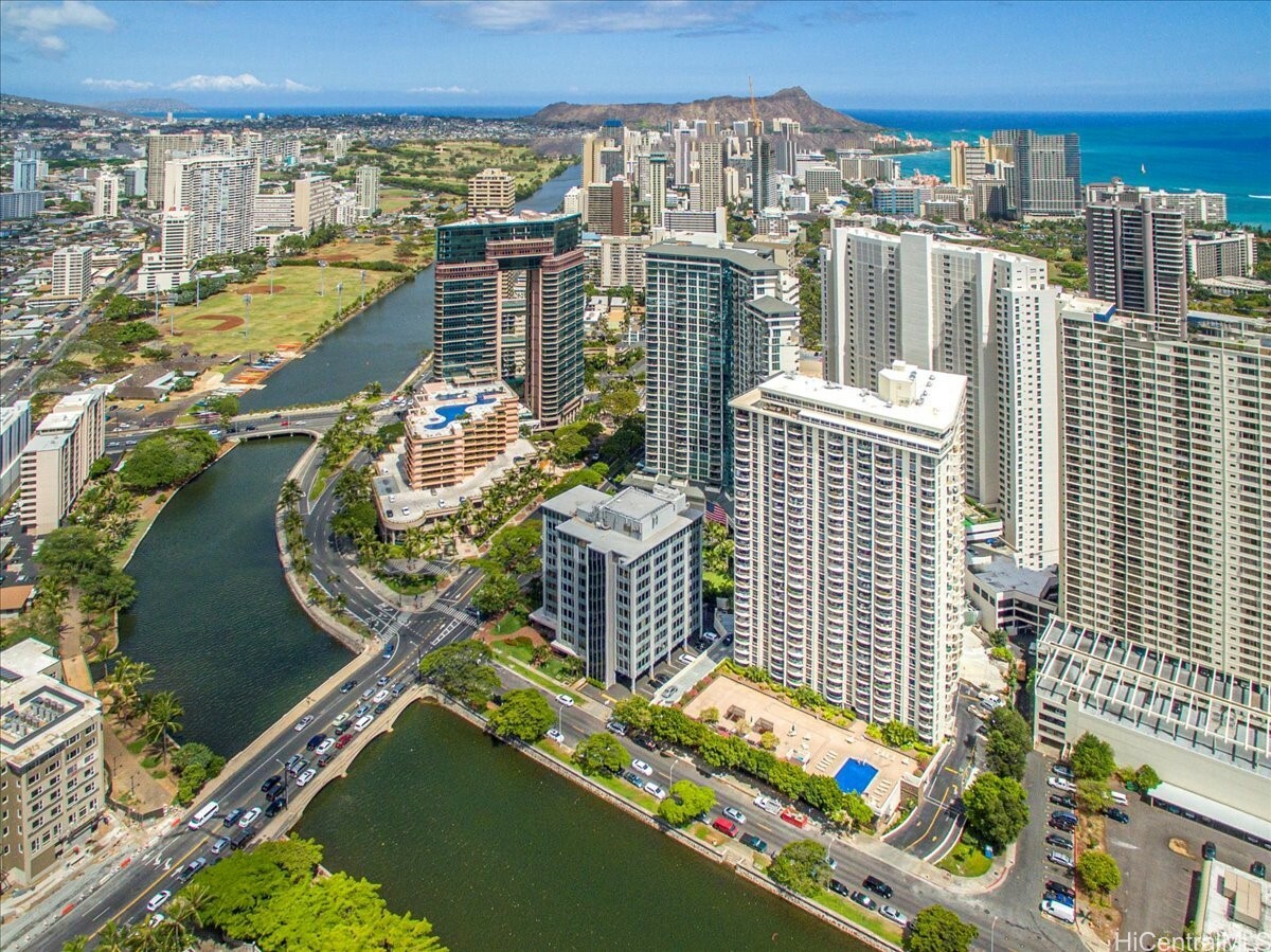 Property Photo: 1717 Ala Wai Boulevard 1905 HI 96815