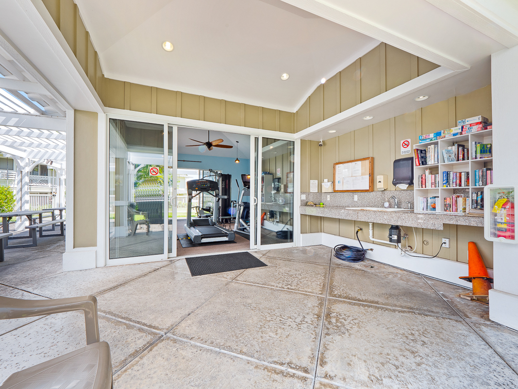 Property Photo: 75-6009 Alii Dr Y22 HI 96740