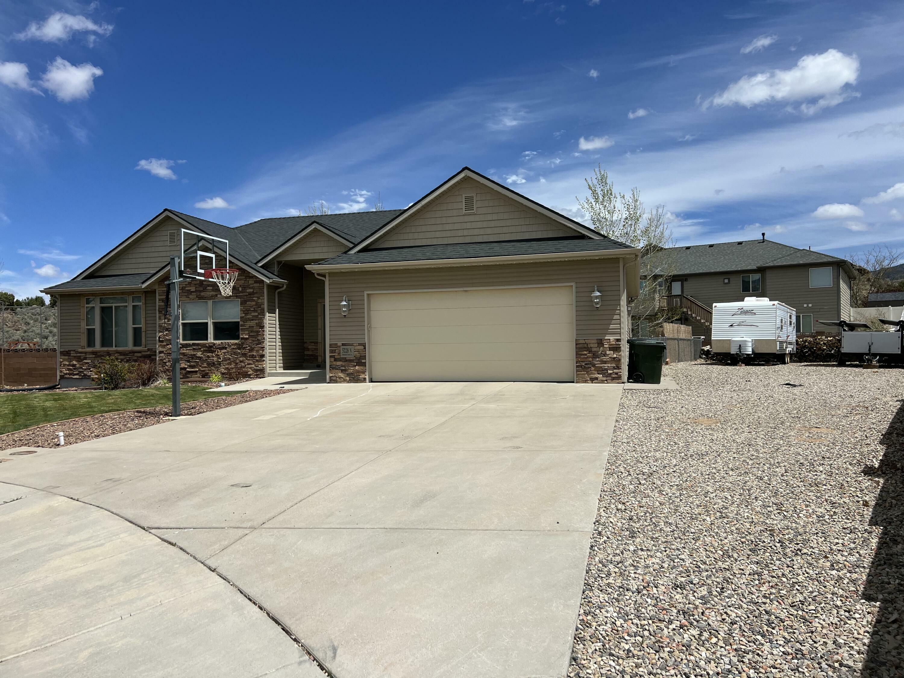 Property Photo: 5228 N Woodland Pointe Cir UT 84721