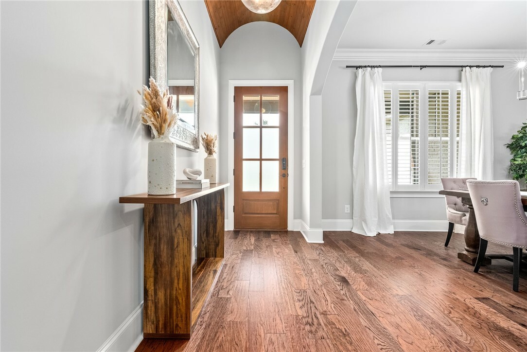 Property Photo: 928 Andrews Avenue AL 36832