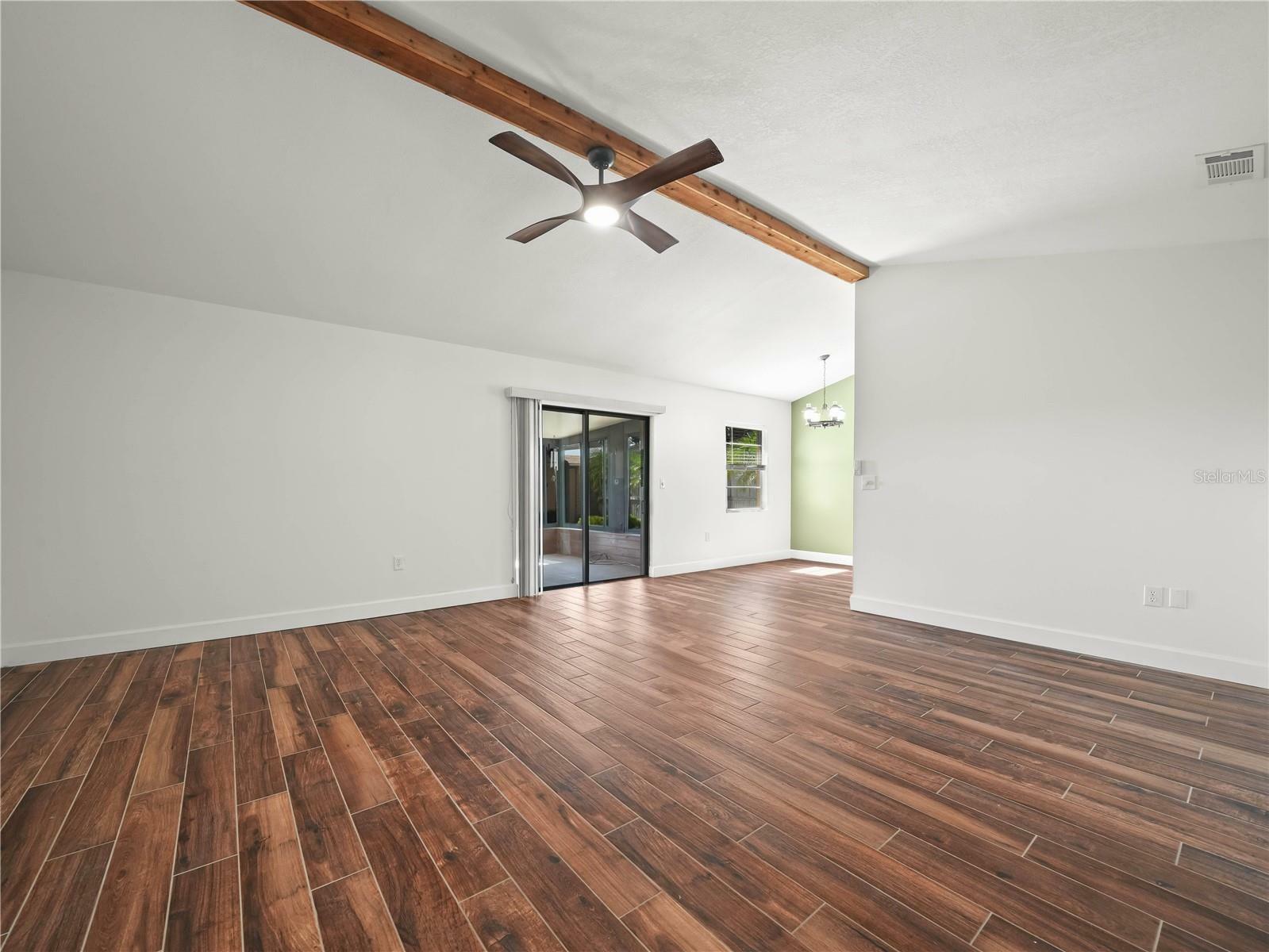 Property Photo: 901 Spicewood Drive FL 33801