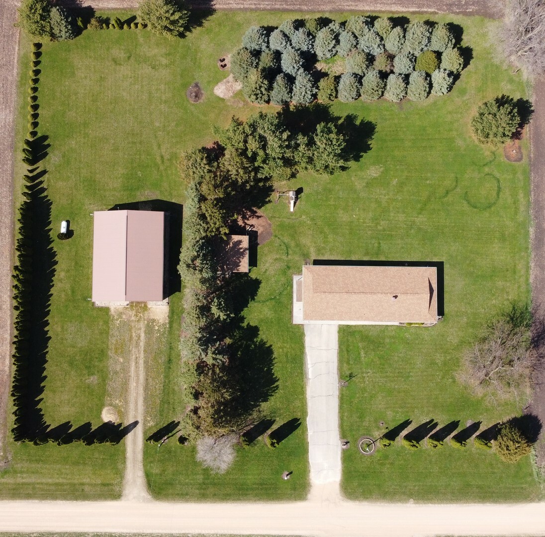 Property Photo: 1989 Mowers Road IL 60129