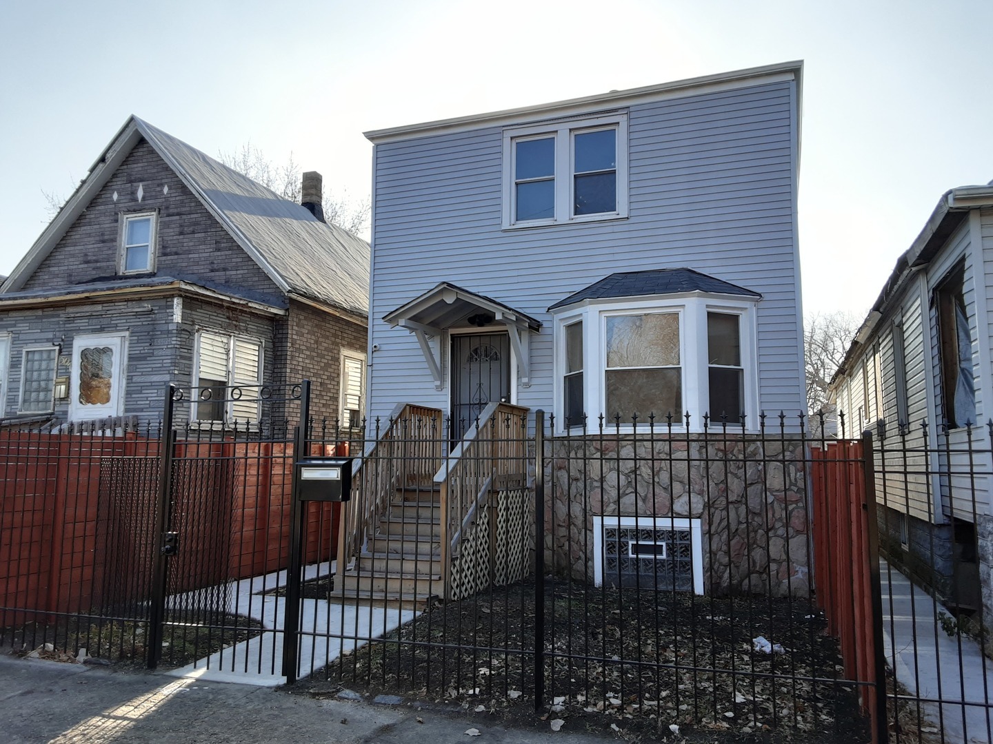 Property Photo: 509 W 81st Street IL 60620