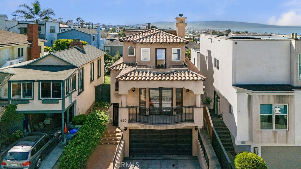 Property Photo: 620 13th Street CA 90266