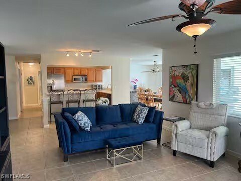 Property Photo: 3312 SE 22nd Place FL 33904