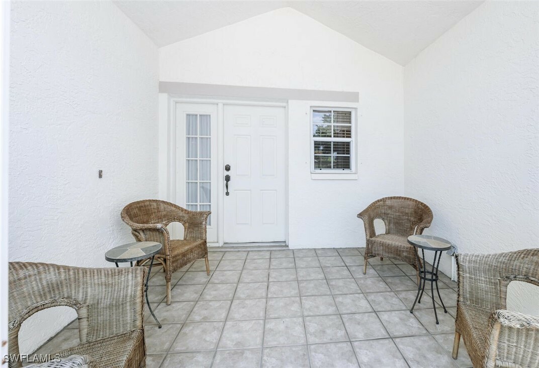 Property Photo: 814 Charlemagne Boulevard FL 34112