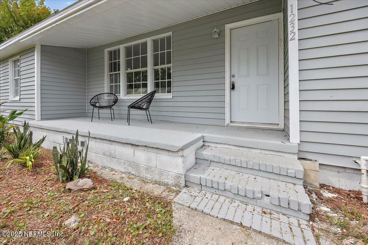 Property Photo: 1232 Hamilton Street FL 32205
