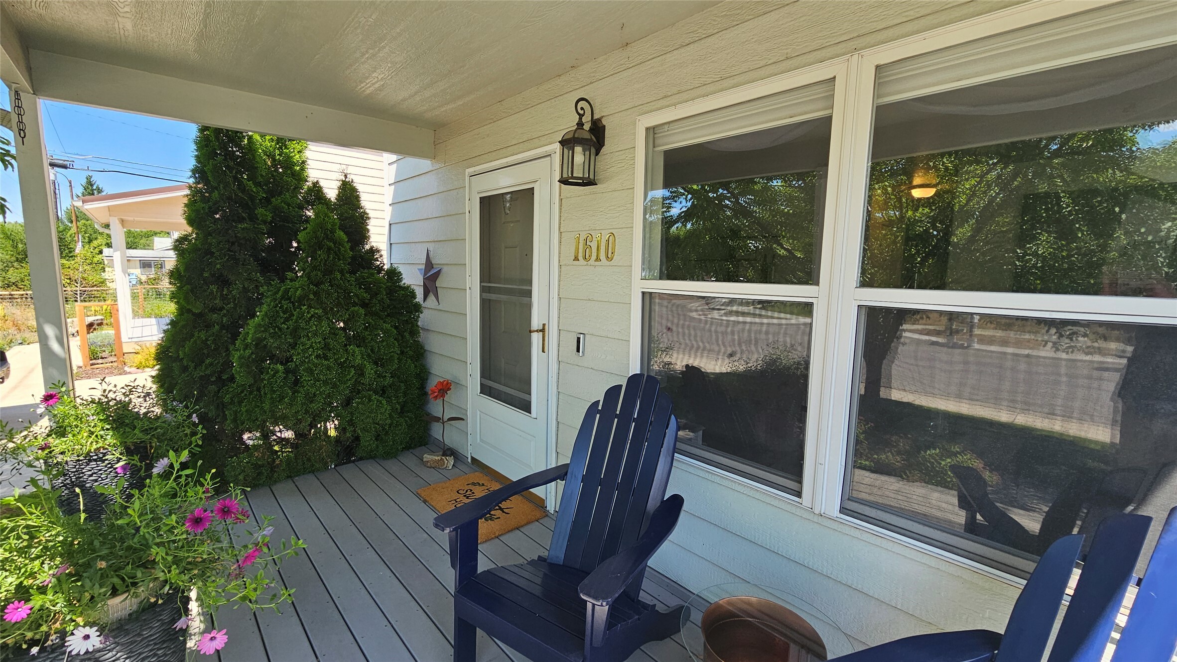 Property Photo: 1610 Schilling Street MT 59801