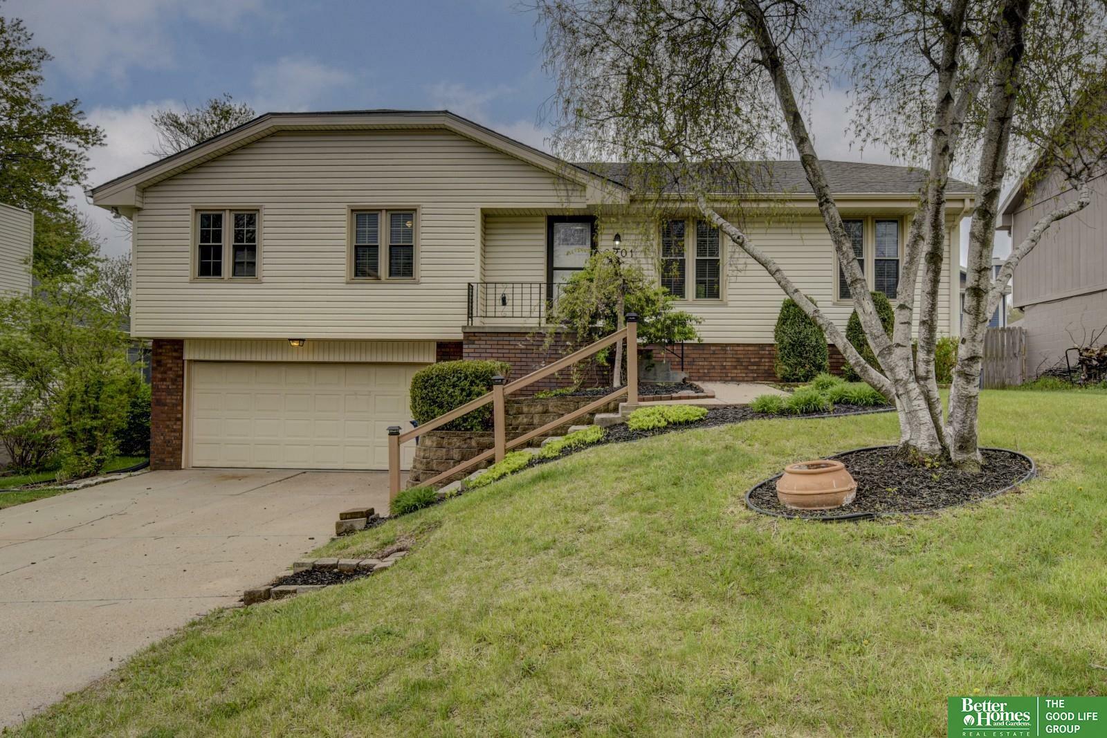 Property Photo: 2201 Lucille Drive NE 68147