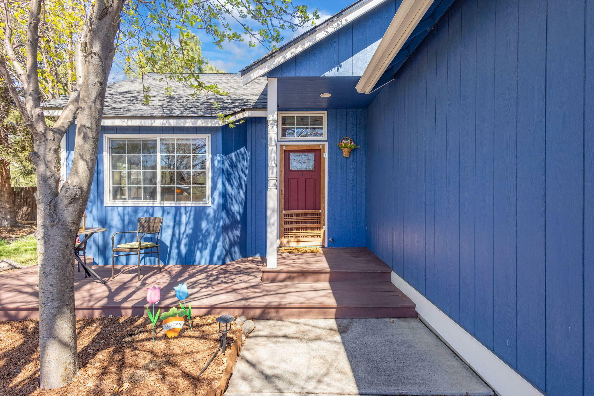 Property Photo: 1998 NE Purser Lane OR 97701