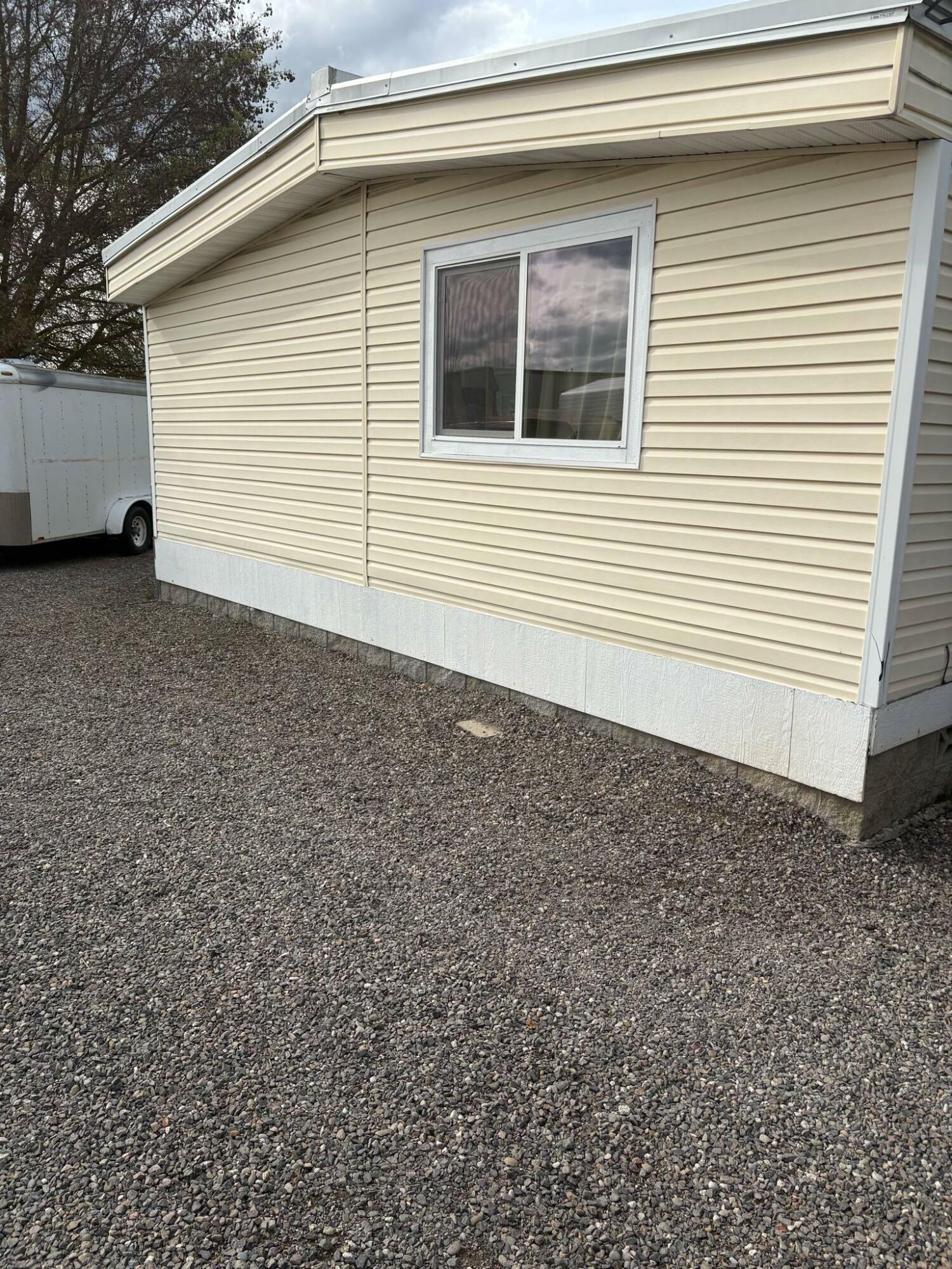 Property Photo: 5073 Peace Lane OR 97502
