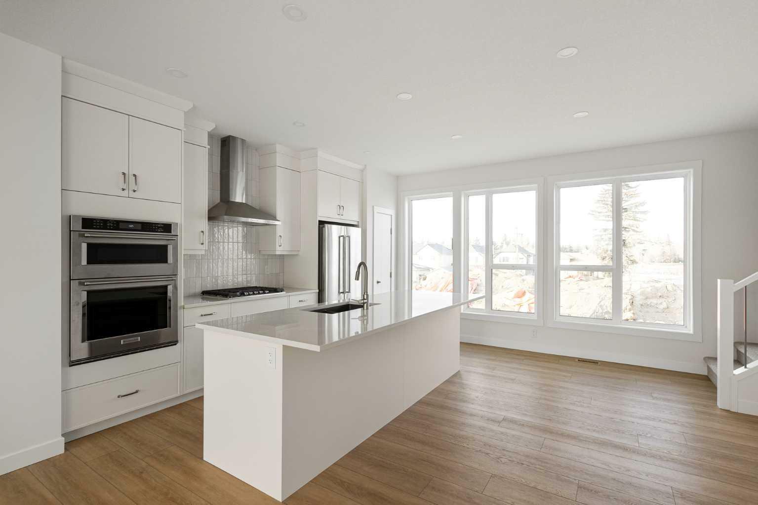Property Photo: 46 Sovereign Heights SW AB T3C 3Y3