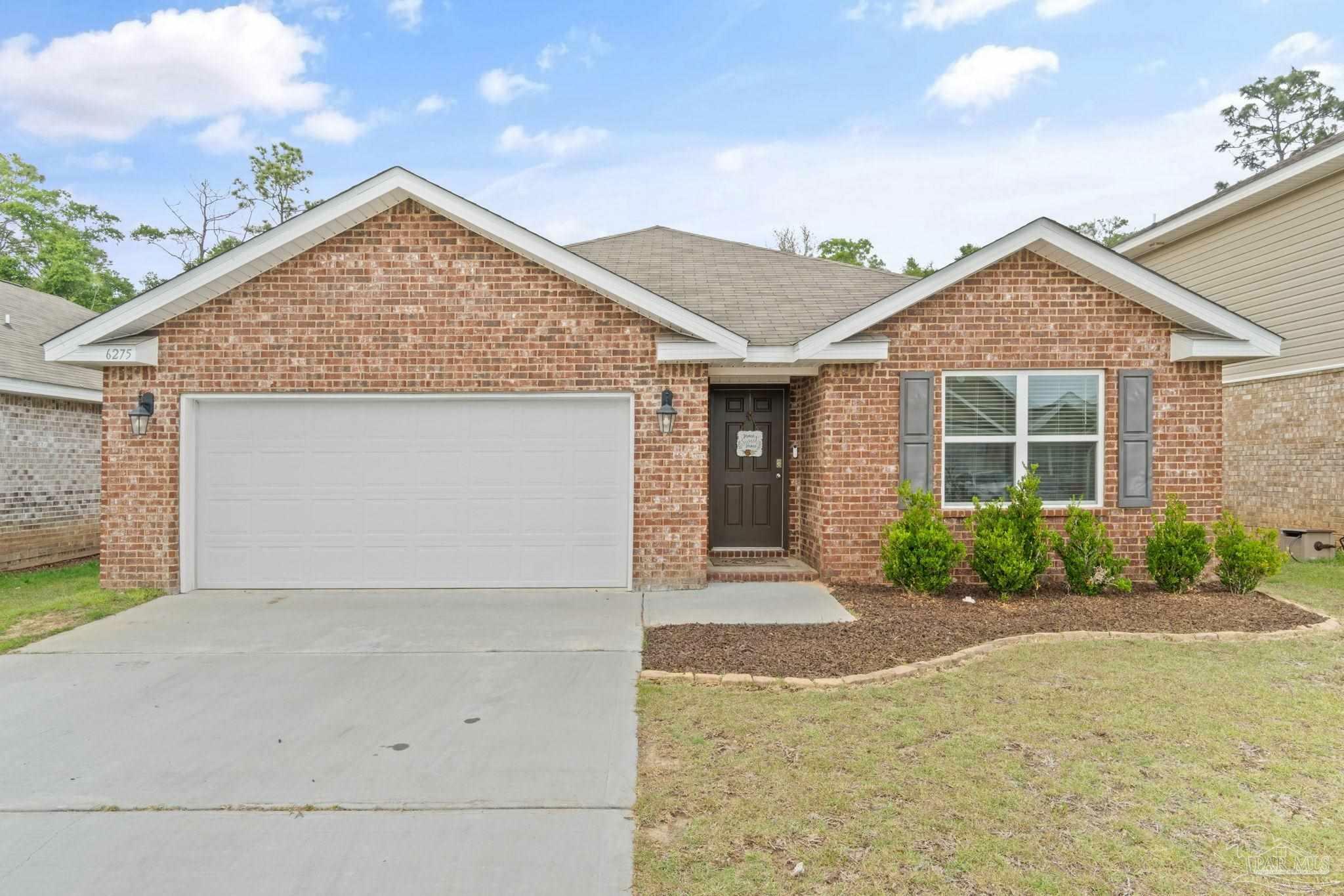 Property Photo: 6275 Churchill Cir FL 32583
