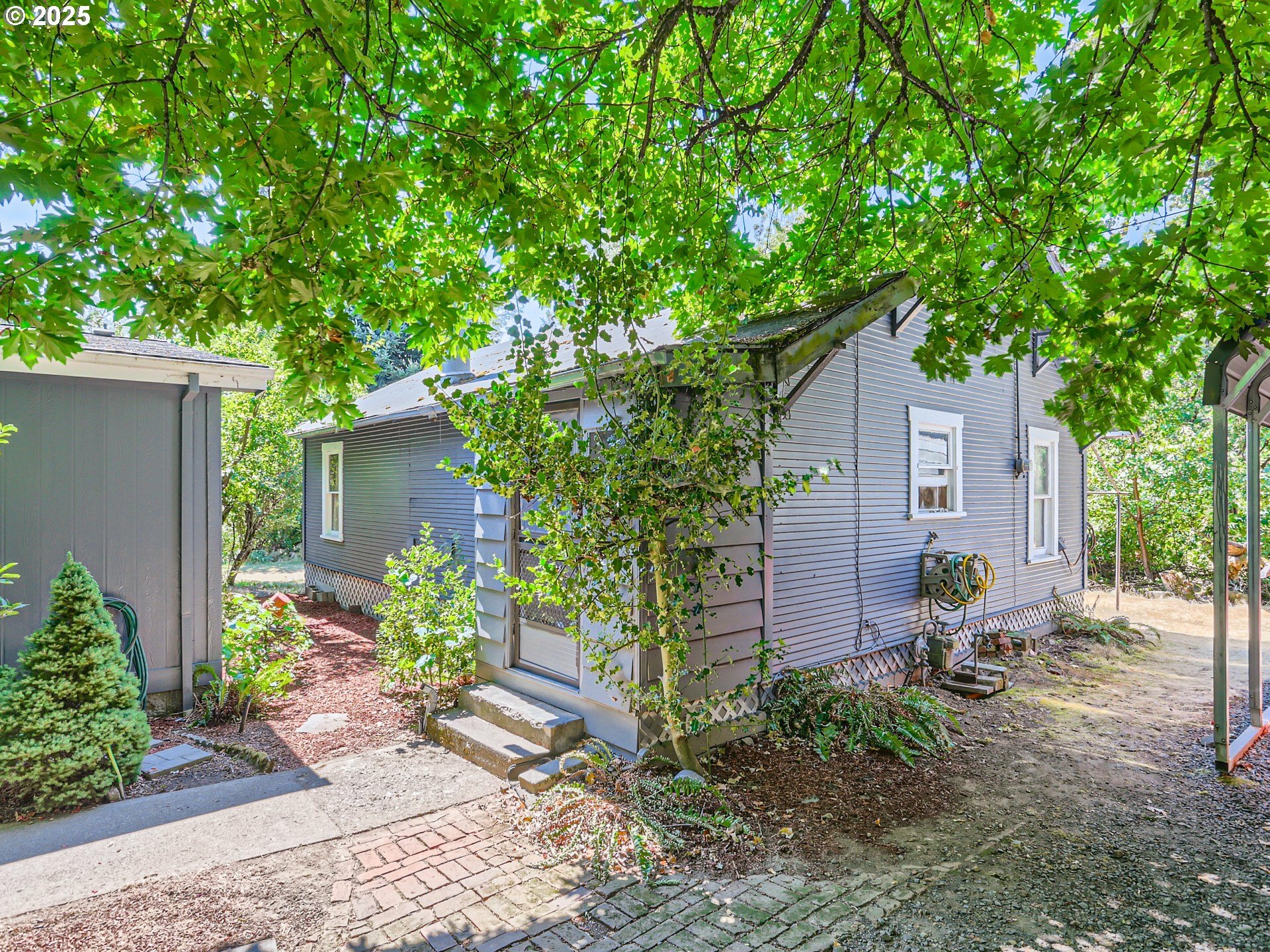 Property Photo:  2681 Willamette Falls Dr  OR 97068 