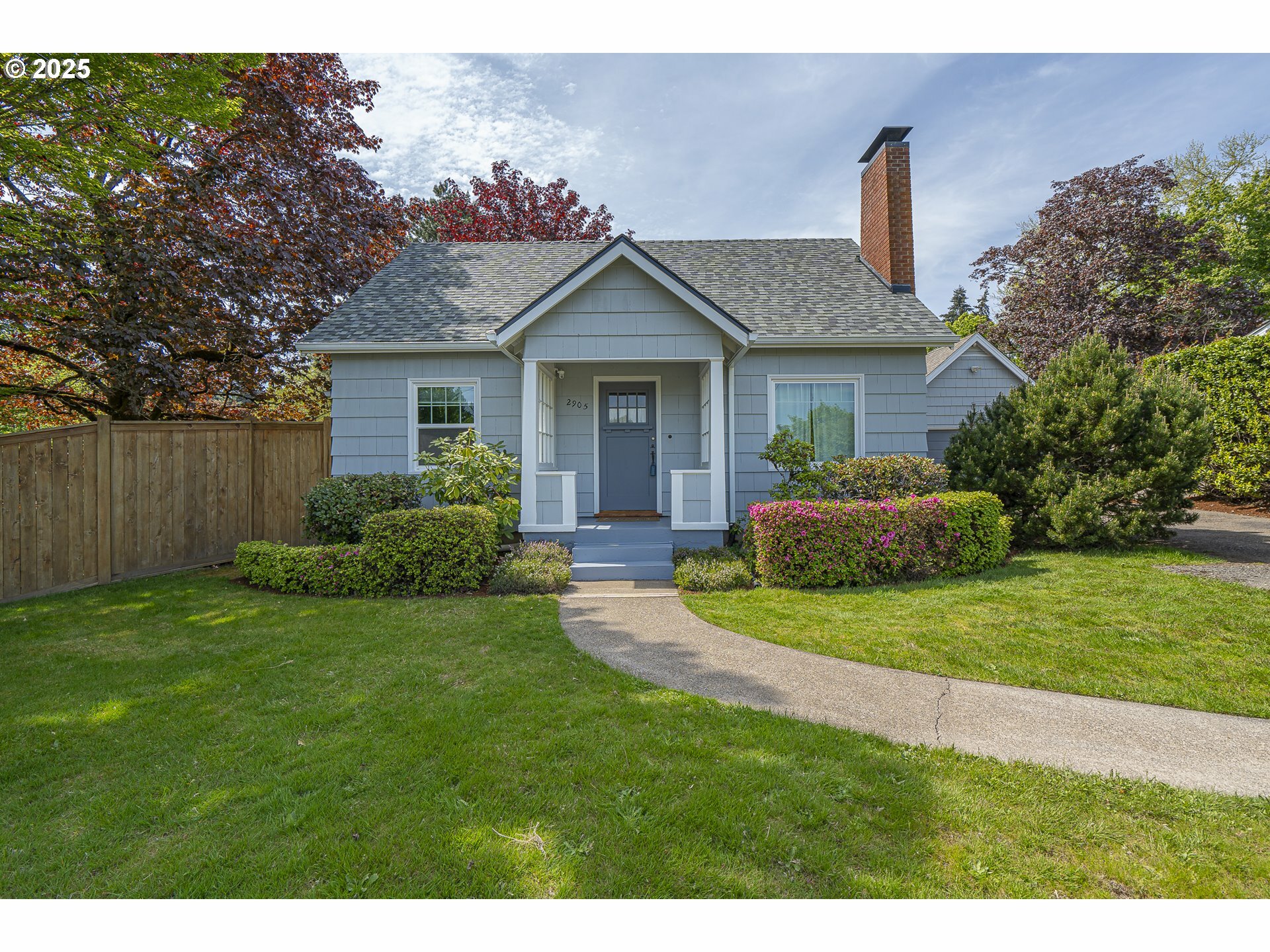 Property Photo:  2905 Winter St SE  OR 97302 