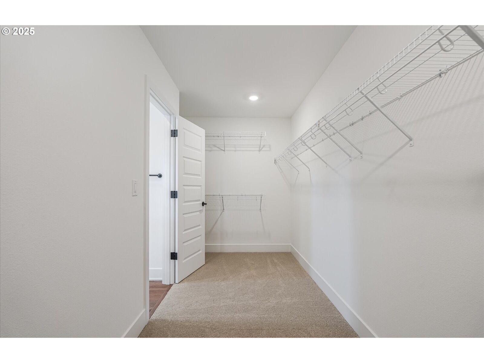 Property Photo: 8710 S Schuster Way WA 98642