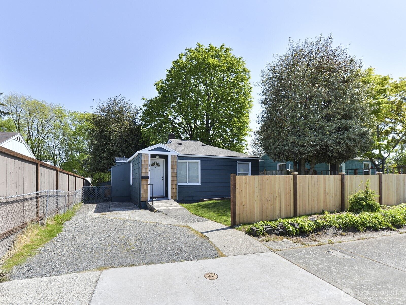 Property Photo:  2363 S Hosmer  WA 98405 