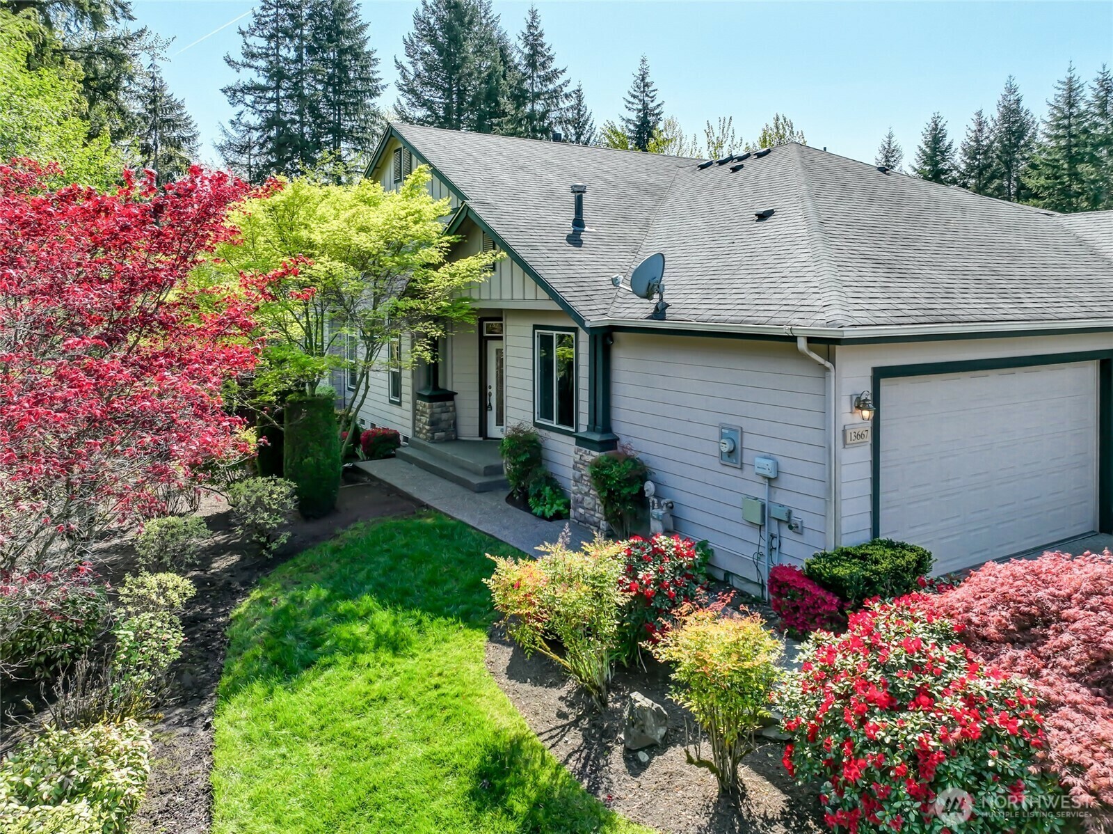 13667  Morgan Drive NE  Redmond WA 98053 photo