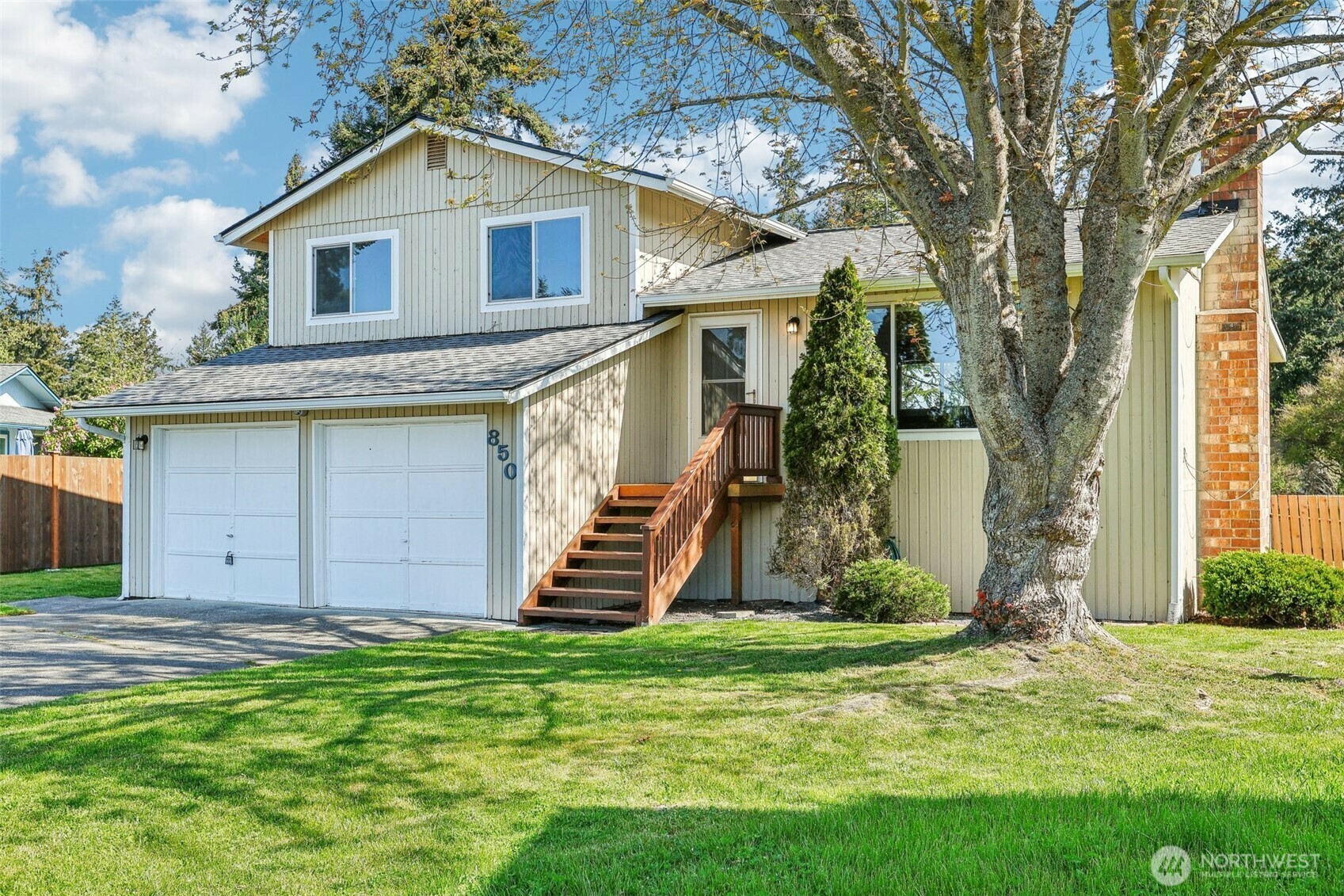 Property Photo: 850 SW Kingma Court WA 98277