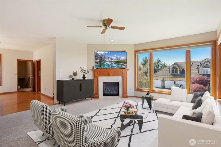 Property Photo:  5990  167th Avenue SE  WA 98006 