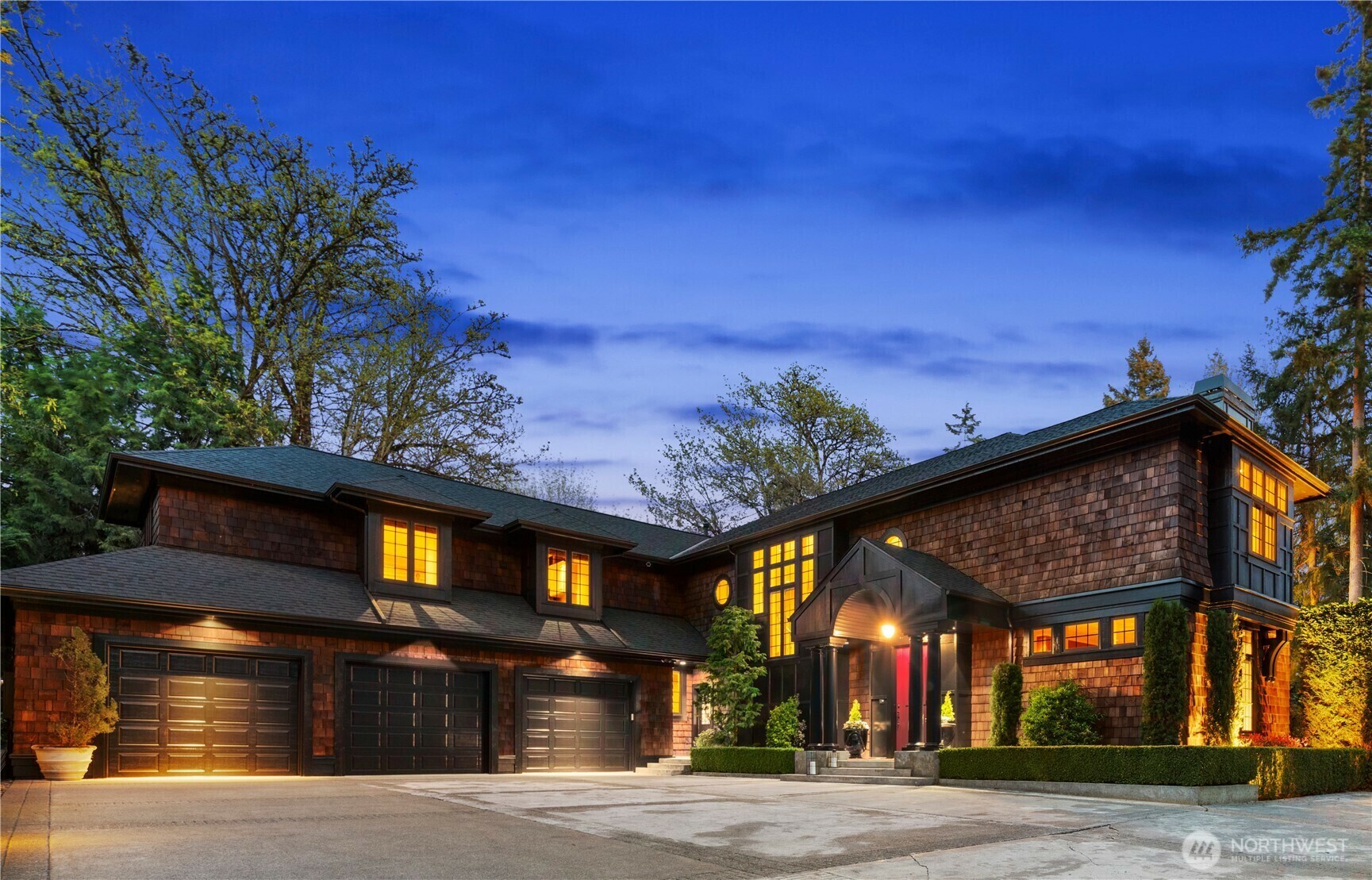 Property Photo: 16912 SE Licorice Way WA 98059