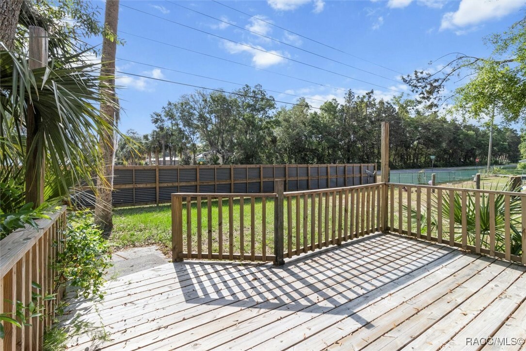 Property Photo: 960 N Rock Crusher Road FL 34429