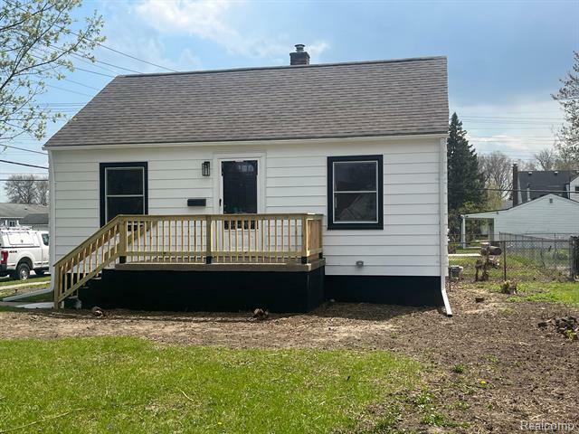 Property Photo: 13918 Ida Avenue MI 48089