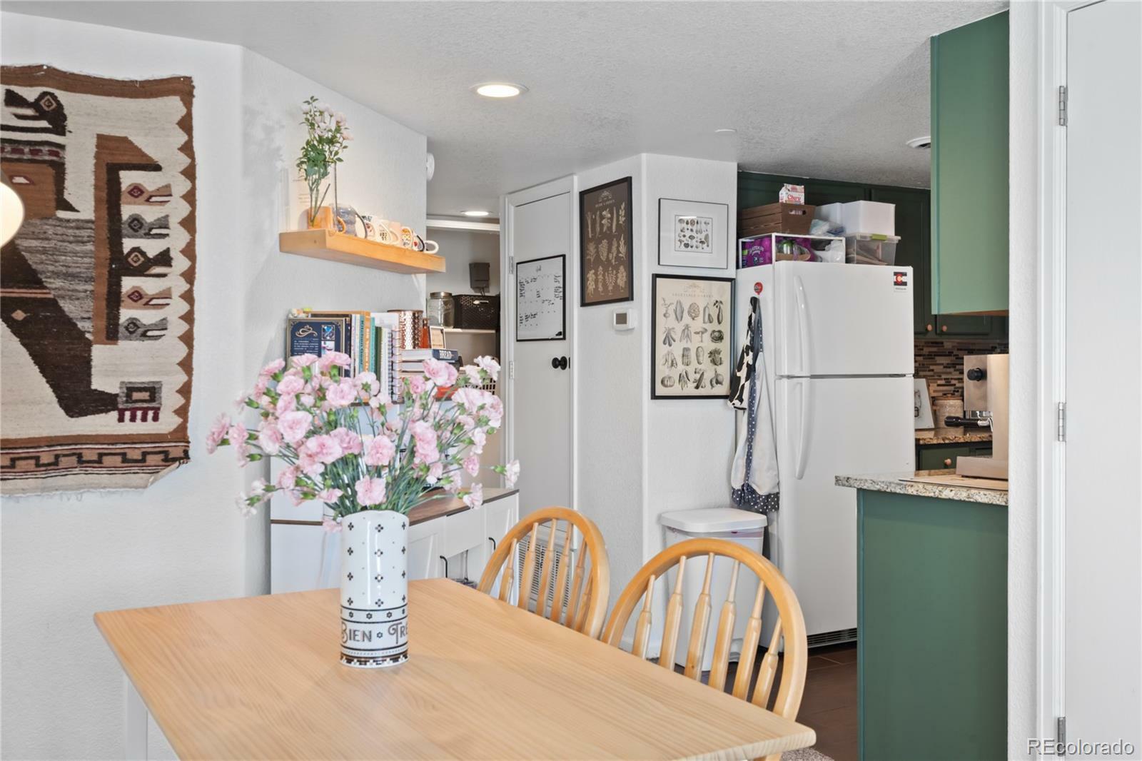 Property Photo: 970 S Dawson Way 9 CO 80012