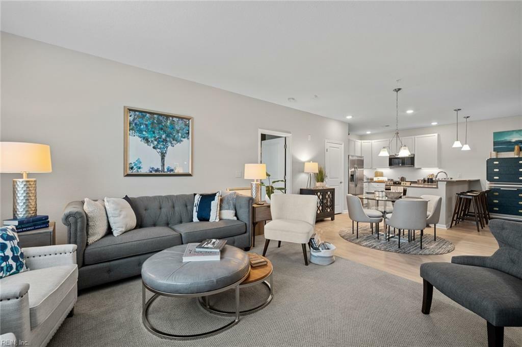 Property Photo: 1720 Vankar Drive #306 VA 23456