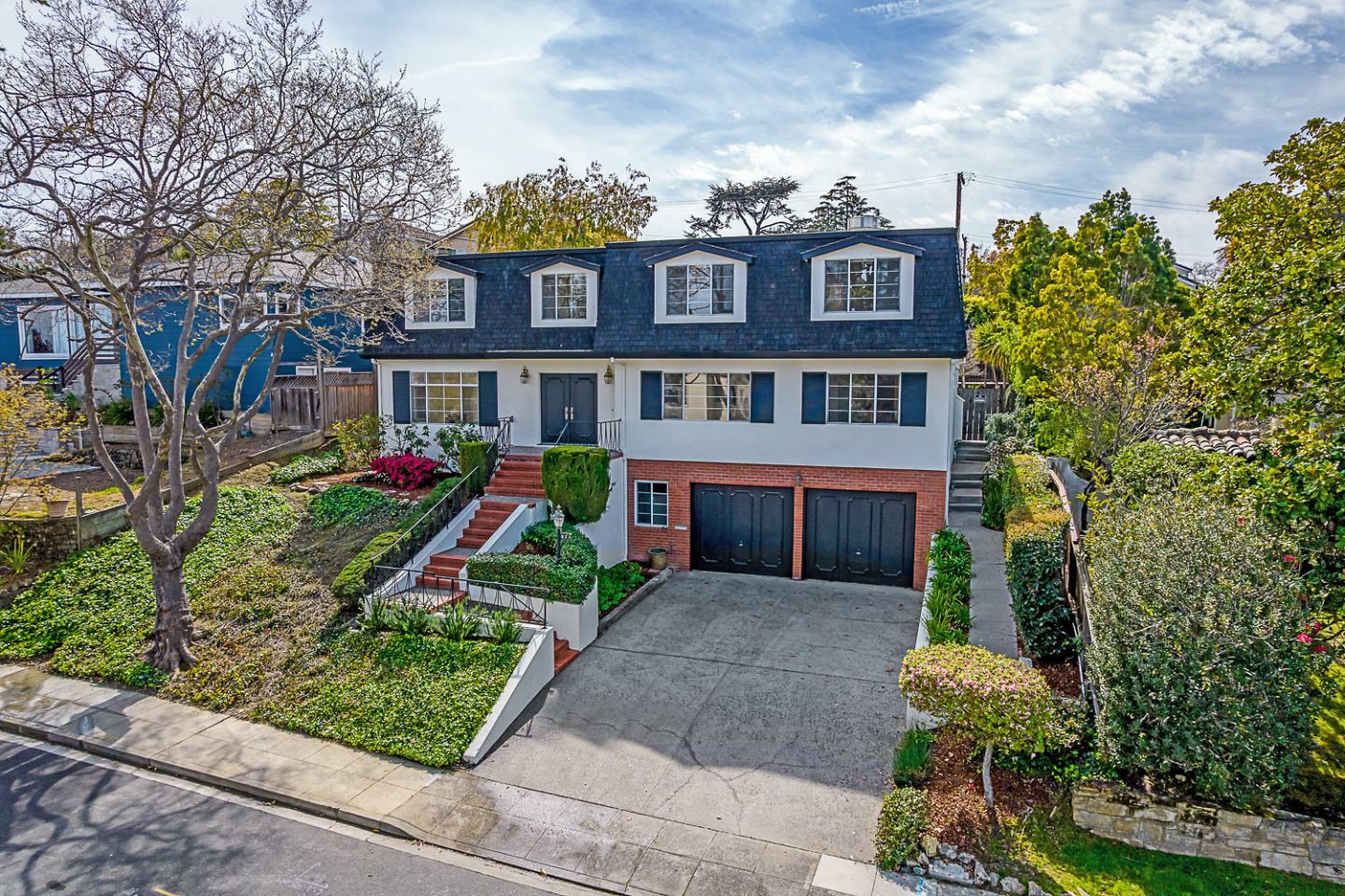 Property Photo: 324 Georgetown Avenue CA 94402