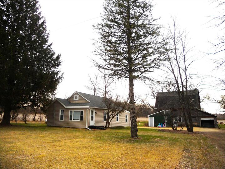 310 East Rio Street  Rio WI 53960 photo