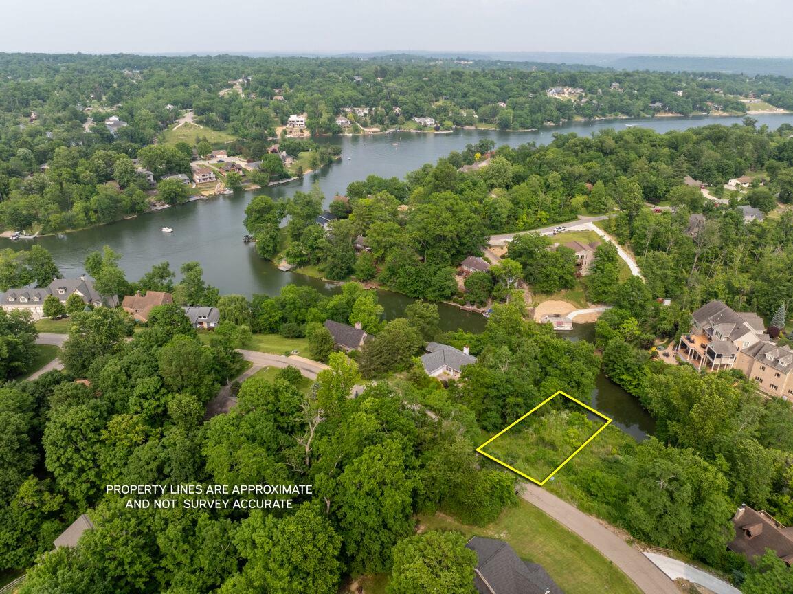 Property Photo: 2458 Cedar Cliff Drive IN 47025