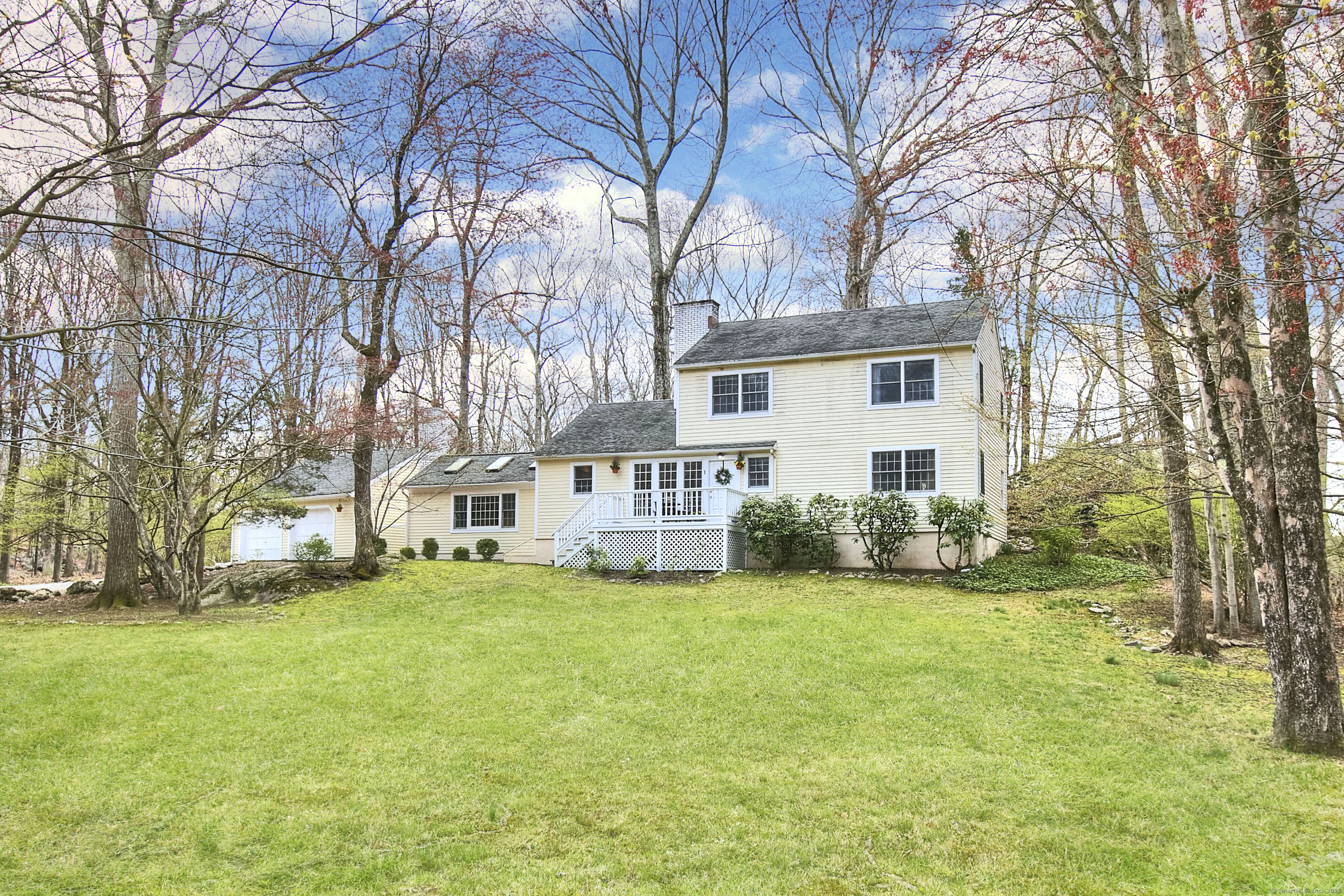 Property Photo:  1 Graystone Lane  CT 06880 