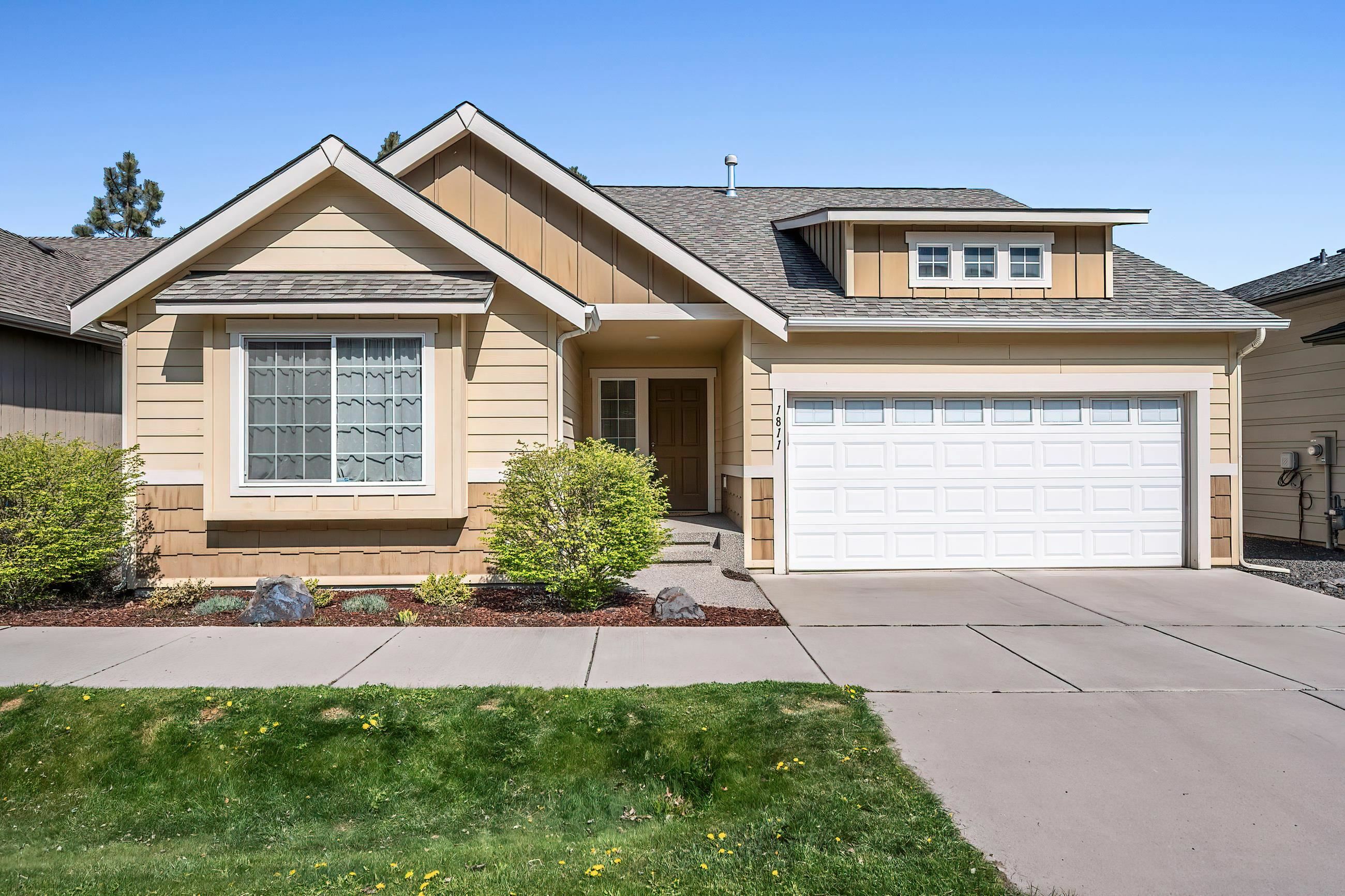 Property Photo:  1811 S Canyon Woods Ln  WA 99224 
