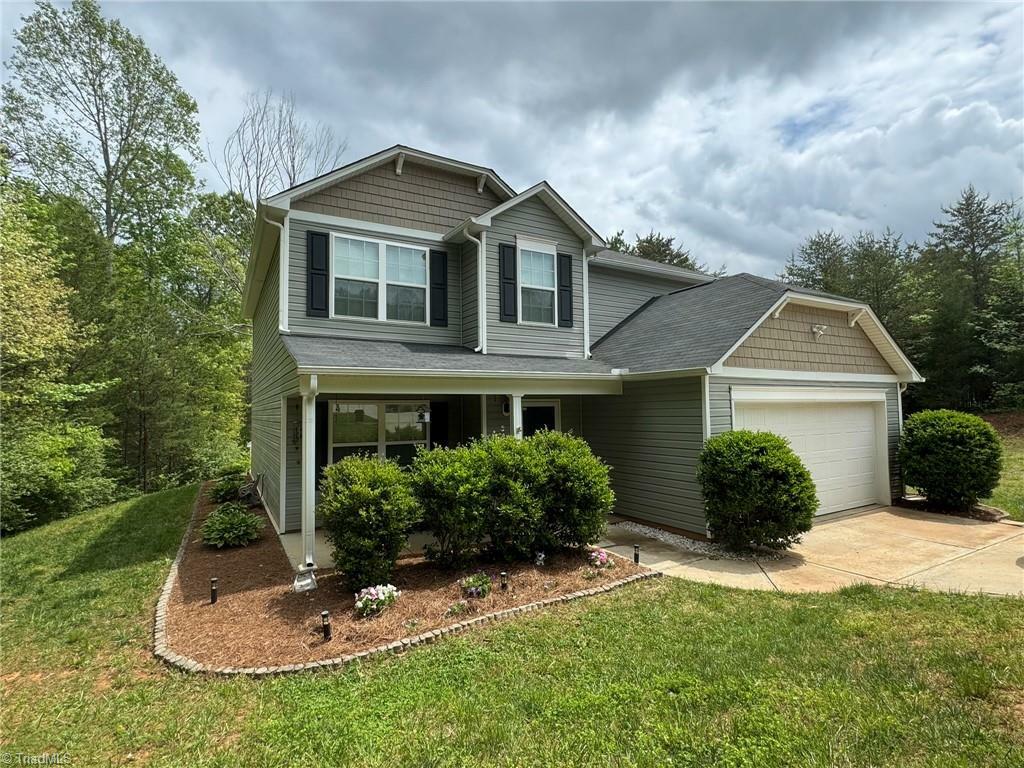 Property Photo: 203 Cross Country Chase NC 27357