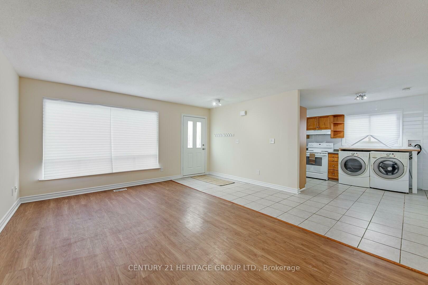 Property Photo: 20 Frost Trail ON L4N 4X1