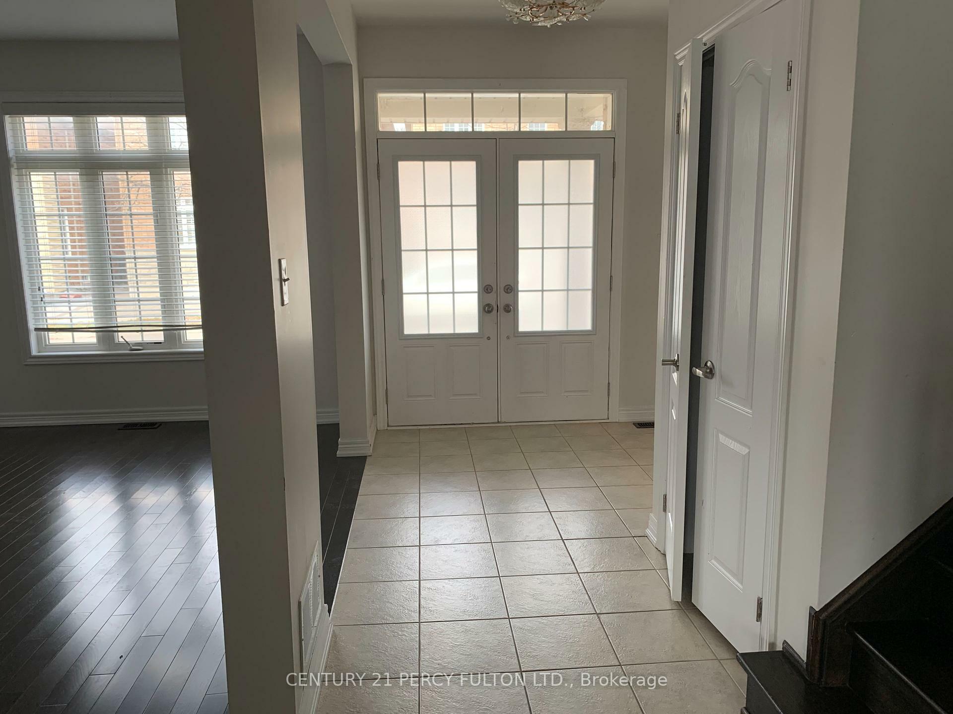 Property Photo: 15 Sunnyside Hill Road ON L6B 0X4