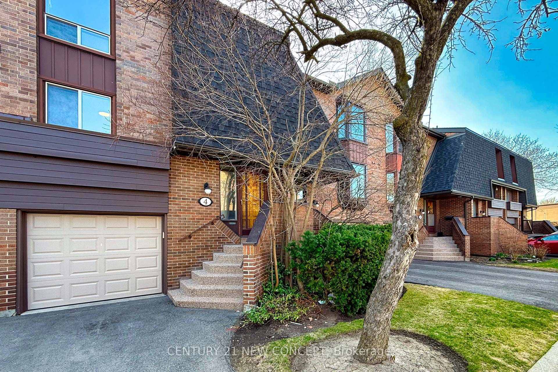 Property Photo:  4 Texas Rose Way  ON M2N 5Z2 