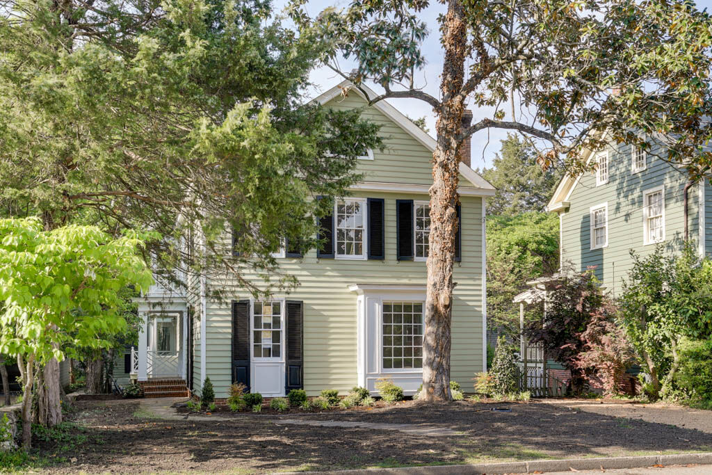Property Photo:  503 Newport Avenue  VA 23185 