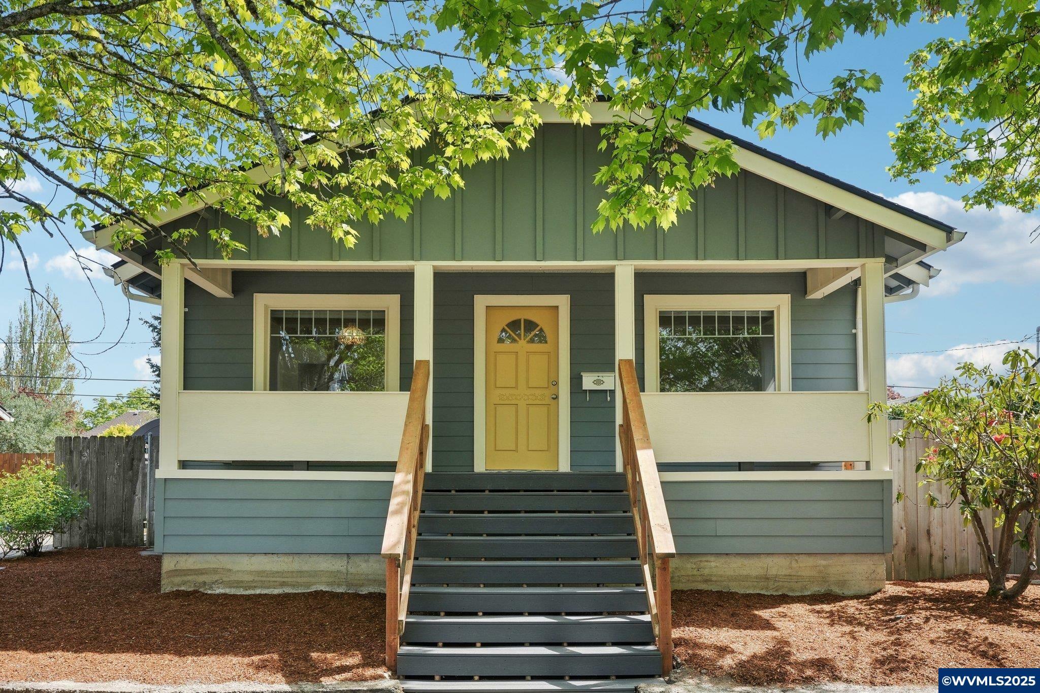 Property Photo: 2030 Maple Av NE OR 97301