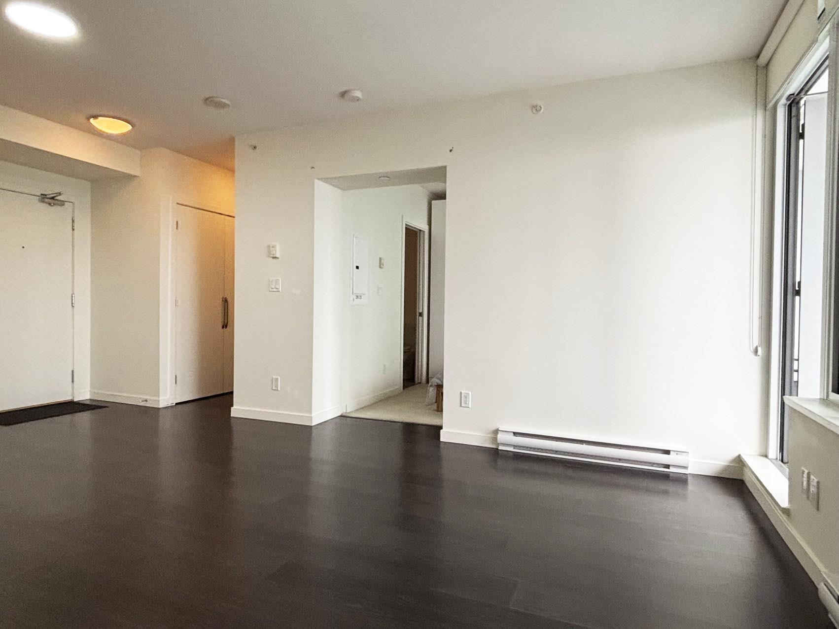 Property Photo: 6333 Silver Avenue 2803 BC V5H 0C3