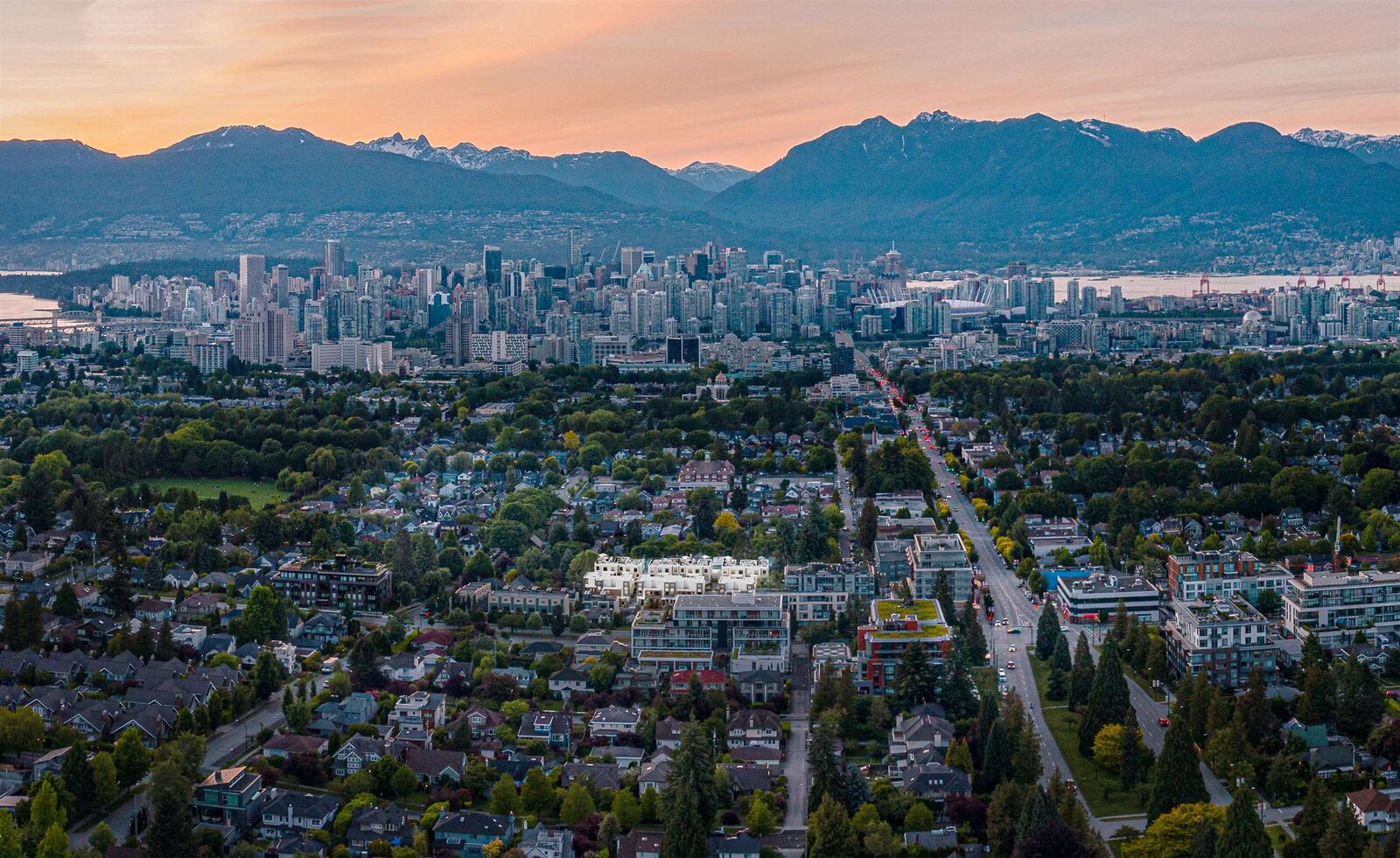 Property Photo: 142 W 24th Avenue BC V5Z 2B4