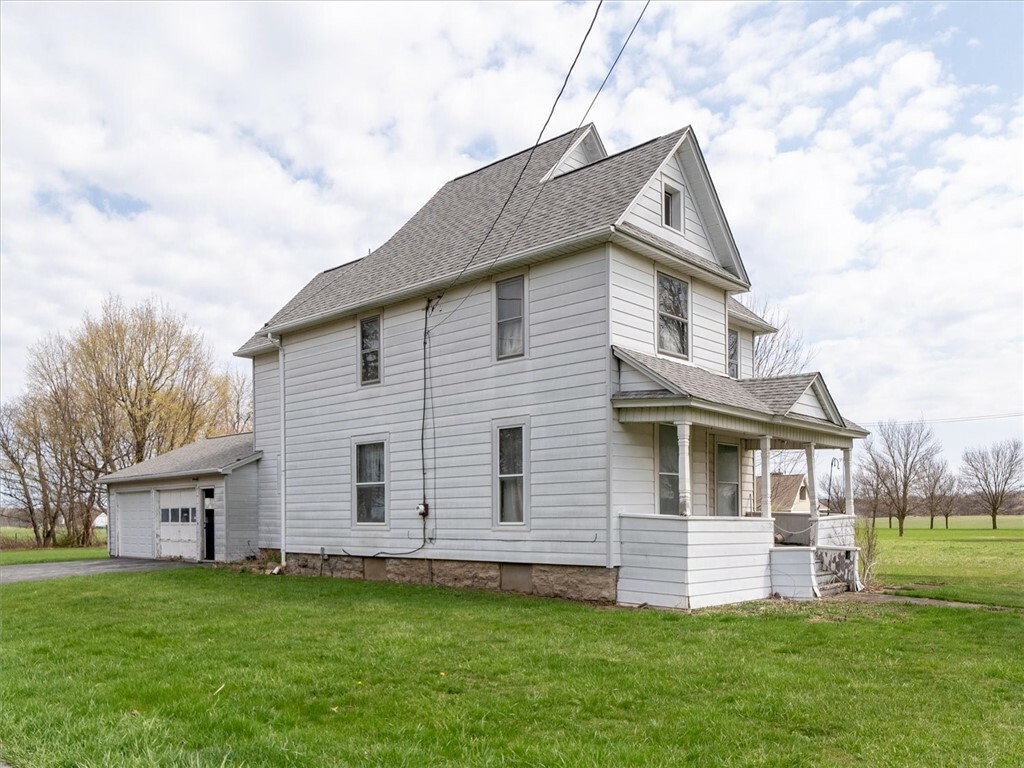 Property Photo:  10800 Hunts Corners Road  NY 14031 